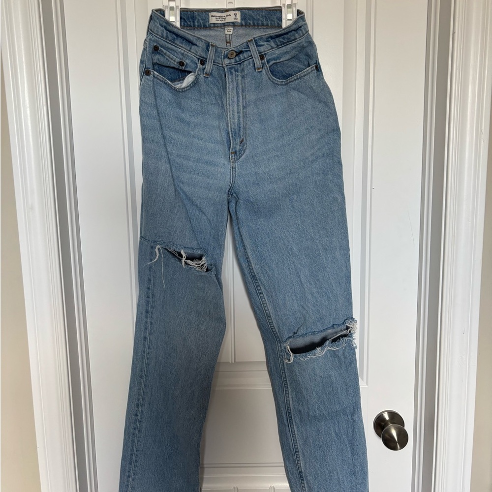 ABERCROMBIE Curve Love Jeans